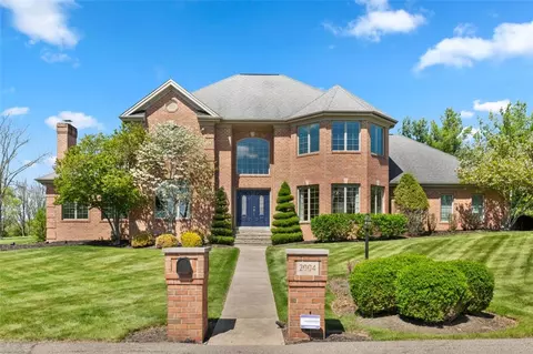 2004 Quincey Dr, Clairton, PA 15025