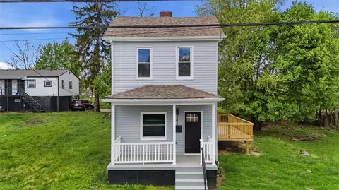 141 W 15th Ave, Homestead, PA 15120
