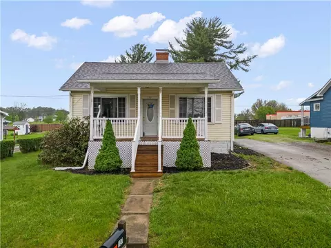 137 Independence St, Perryopolis, PA 15473