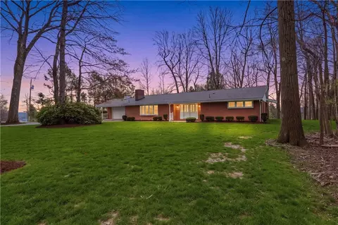 511 Forest Rd, Somerset, PA 15501