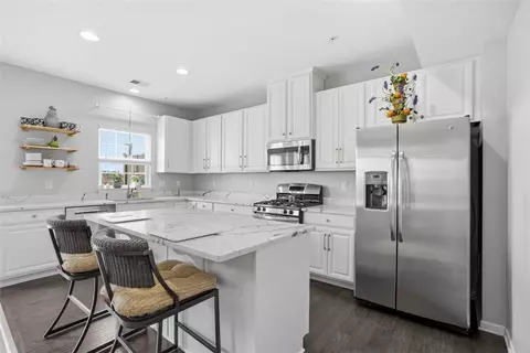 Kitchen - 3101 Pointe View Dr, Mars, PA 16046 photo 1 of 3
