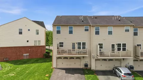 View/Area - 3101 Pointe View Dr, Mars, PA 16046 photo 1 of 7