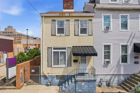239 Meyran Ave, Pittsburgh, PA 15213