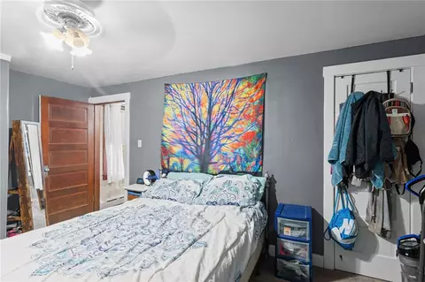 Bedroom - 1507 Grant St, Braddock, PA 15104 photo 4 of 6