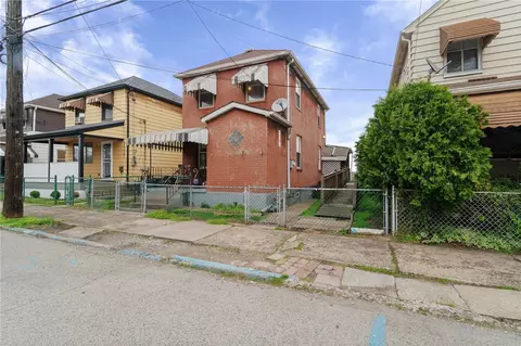 Exterior - 1507 Grant St, Braddock, PA 15104 photo 5 of 6