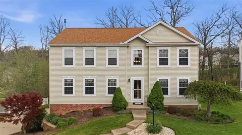 529 Grandshire, Cranberry Township, PA 16066