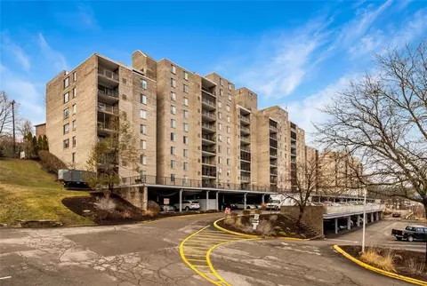 2160 Greentree Rd #405W, Pittsburgh, PA 15220