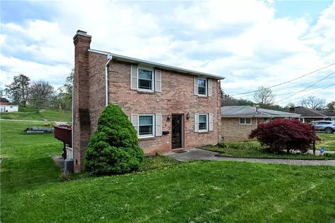 8 Delrose Dr, Monessen, PA 15062
