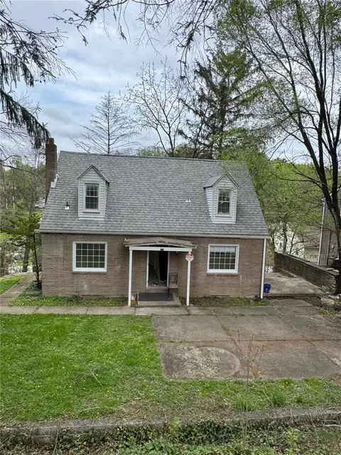 293 Greenlee Rd, Pittsburgh, PA 15227
