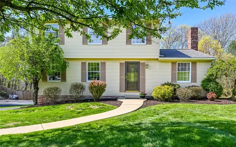 233 Kenney Dr, Sewickley, PA 15143