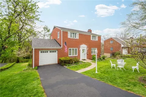 332 Long Dr, Pittsburgh, PA 15241