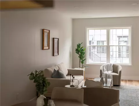 5412 Carnegie St, Pittsburgh, PA 15201