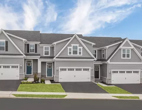 163 Olivia Dr, Eighty Four, PA 15330
