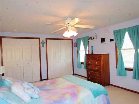 Bedroom - 5941 Graybrook Dr, Export, PA 15632 photo 8 of 13