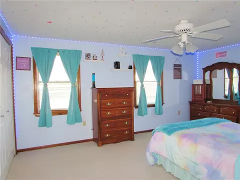 Bedroom - 5941 Graybrook Dr, Export, PA 15632 photo 9 of 13
