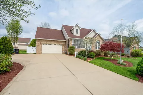 117 Clare Dr, Perryopolis, PA 15473