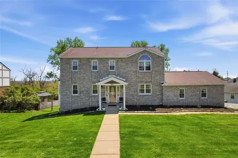 100 Walnut Dr, Mckees Rocks, PA 15136