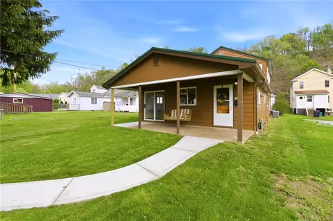 1514 5th Ave, Ford City, PA 16226