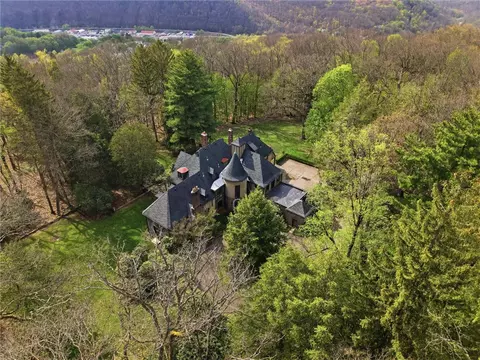 113 Maple Ave, Oil City, PA 16301