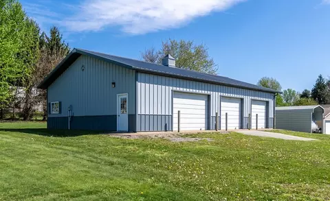 0 3rd Aly, Beaver Falls, PA 15010