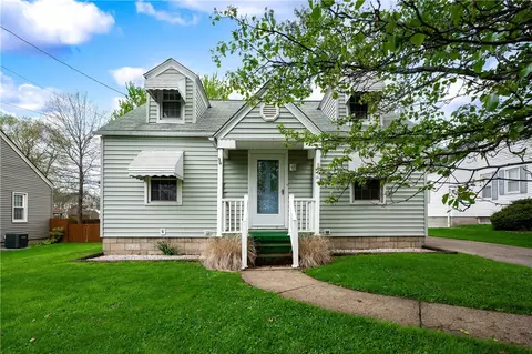850 Woodland Rd, Sharpsville, PA 16150