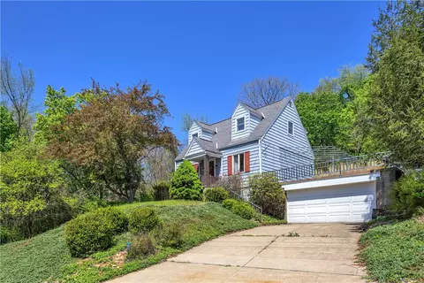 64 Victor Dr, Vandergrift, PA 15690