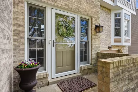 215 Cypress Knoll Dr, Sewickley, PA 15143