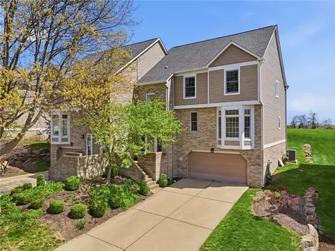 215 Cypress Knoll Dr, Sewickley, PA 15143
