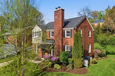 1816 Vollmer Dr, Glenshaw, PA 15116