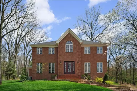 5636 N Montour Rd, Gibsonia, PA 15044