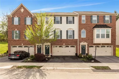 108 Noble Woods Dr, Coraopolis, PA 15108