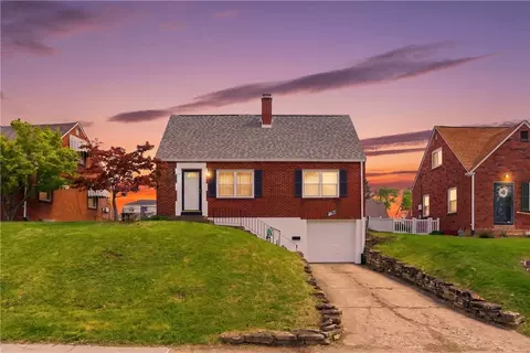 1733 Harcor Dr, Pittsburgh, PA 15226