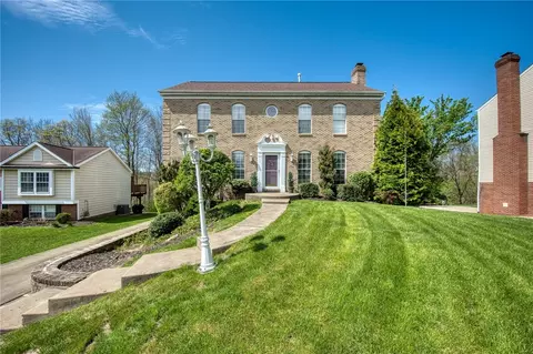 2042 Canyon Drive Ext, Mckees Rocks, PA 15136