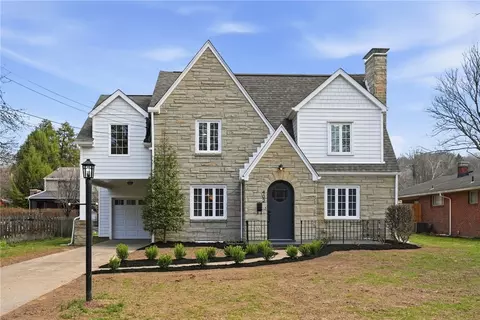 402 Meadow Ln, Sewickley, PA 15143