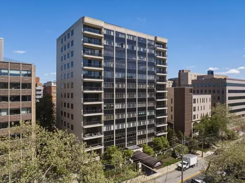 146 N Bellefield #104, Pittsburgh, PA 15213