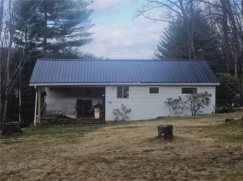 97 Robin Ln, Strattanville, PA 16258