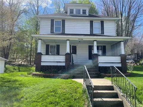 10 W Forest St, Stoneboro, PA 16153