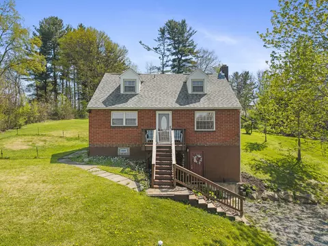 112 Laurel, Valencia, PA 16059