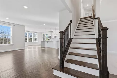 Entry Way - 641 Tullamore Trl, Mars, PA 16046 photo 3 of 4