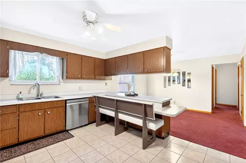 Kitchen - 12296 Longview Dr, Irwin, PA 15642 photo 2 of 4