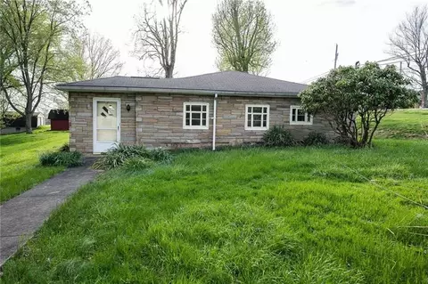 13000 Veronica Ln, Irwin, PA 15642