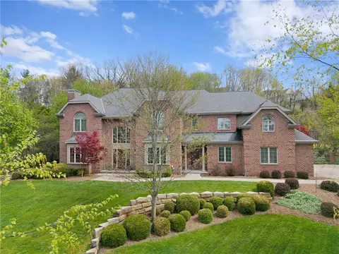 508 Salem Hts Dr, Gibsonia, PA 15044