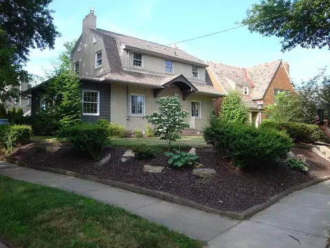 220 Newburn, Pittsburgh, PA 15216