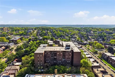 5600 Munhall Rd #309, Pittsburgh, PA 15217