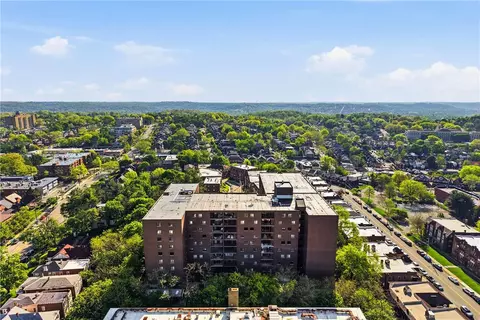 5600 Munhall Rd #309, Pittsburgh, PA 15217