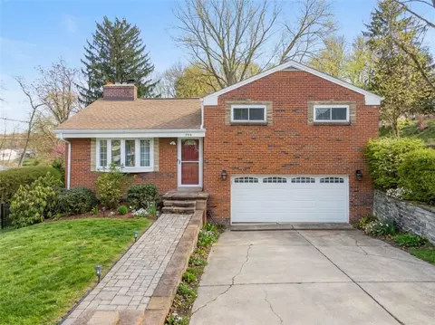 394 Southridge Dr, Pittsburgh, PA 15241