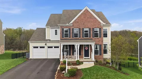 114 Overbrook Dr, Cranberry Township, PA 16066