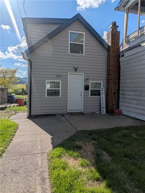 1511 Duss Ave, Ambridge, PA 15003