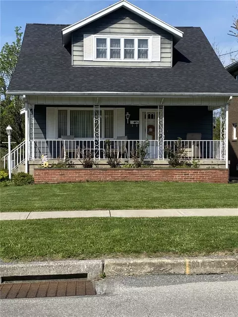 523 N Main St, Masontown, PA 15461