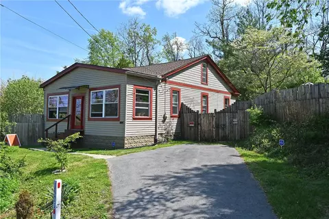 1521 Napoleon, Pittsburgh, PA 15216